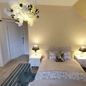 jesmond-house-bb-room-4.yorkshirehotels.net/